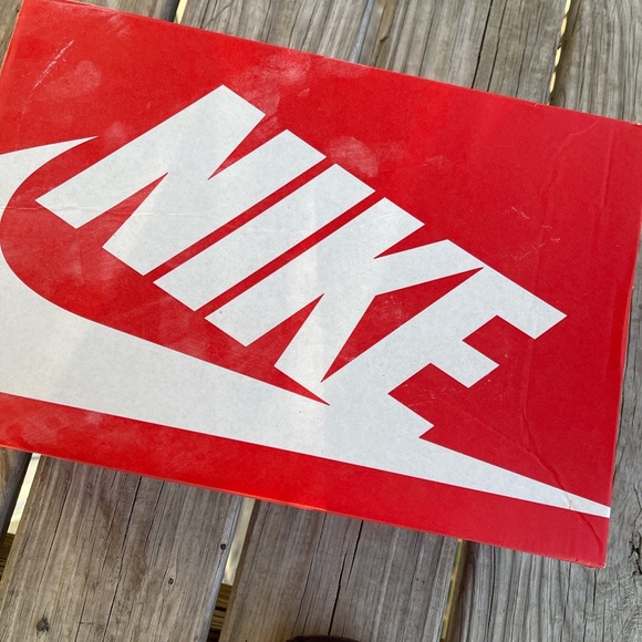 Nike Dunk Low “ Miami Hurricanes” Sz:10 - Picture 4 of 4